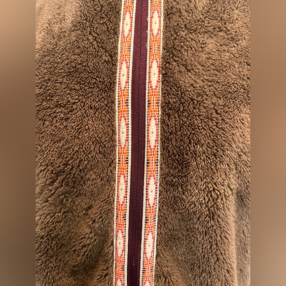 Orvis fleece Aztec detail zip up pocketed vest size Medium - Picture 6 of 11